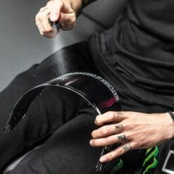 Muc-Off Helm- En Vizierreiniger 250ml 7 Muc-Off Helm- En Vizierreiniger 250ml -Motoronderdelen Winkel muc off helmet visor cleaner 250ml 4