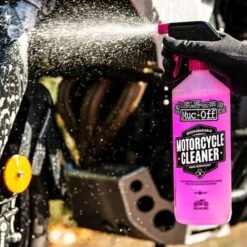 Muc-Off Basis Motorfiets Onderhoudspakket -Motoronderdelen Winkel muc off motorcycle cleaner 1l 2 2