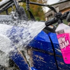 Muc-Off Snow Foam Motorreiniger 1L 7 Muc-Off Snow Foam Motorreiniger 1L -Motoronderdelen Winkel muc off snow foam motorcycle cleaner 1 liter 3